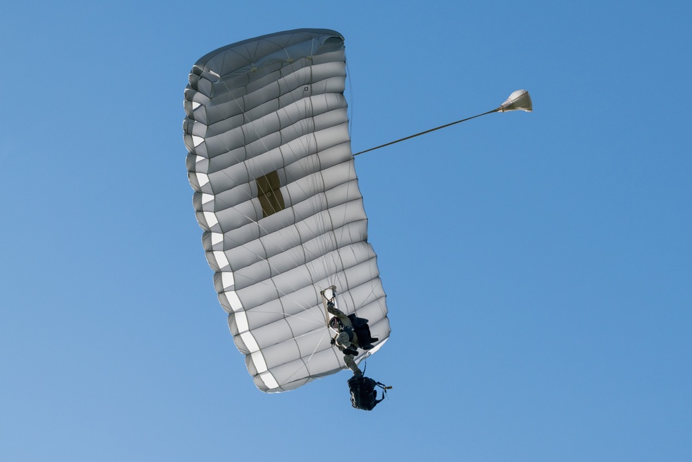 Belgian Paratroopers Sustainment Training on Chièvres AB