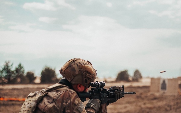 A Co, 1-8th IN conduct CQM Training