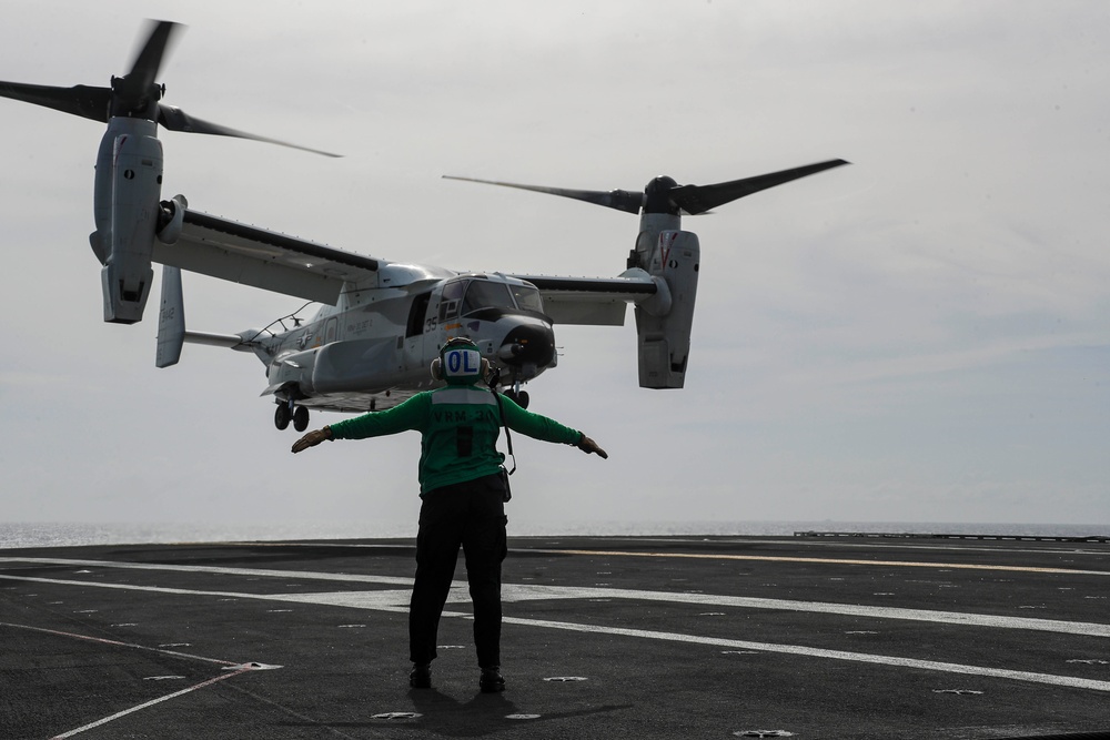 Abraham Lincoln conducts flight operations