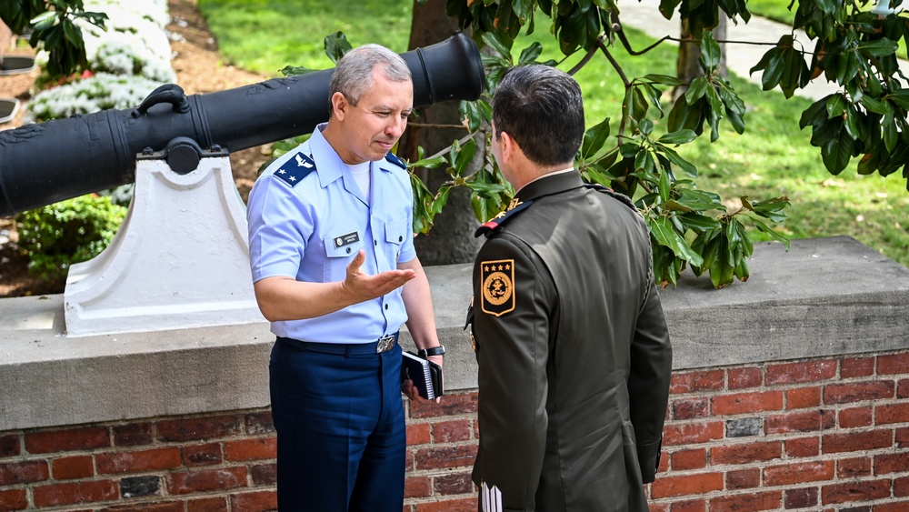 CESNAV Visits IADC