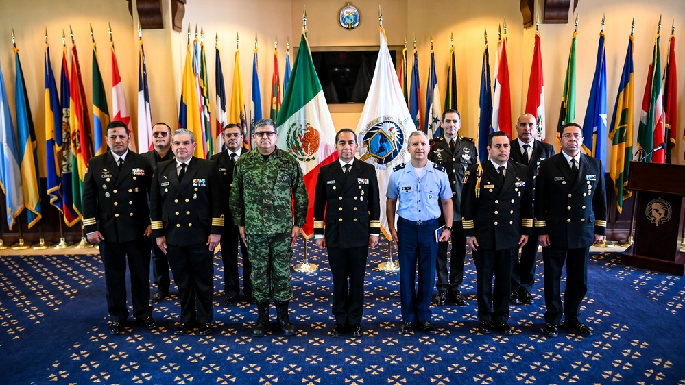 CESNAV Visits IADC