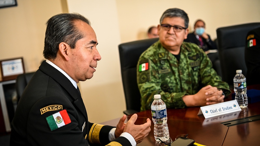 CESNAV Visits IADC