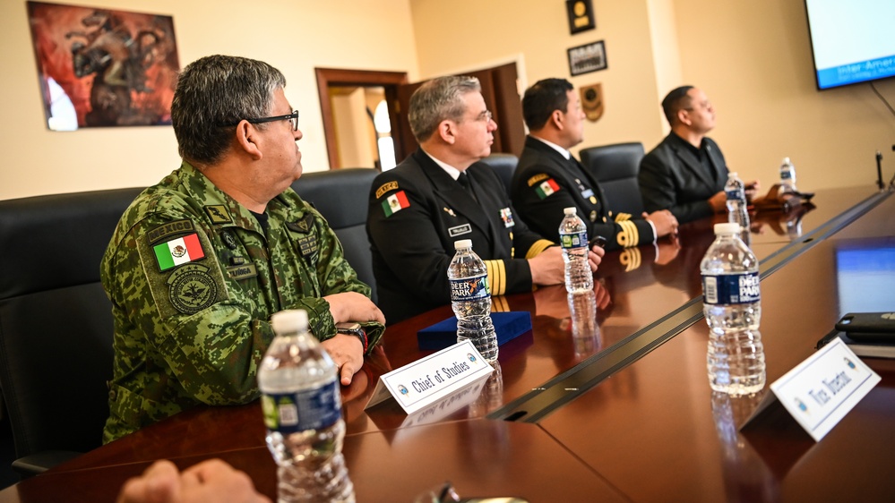 CESNAV Visits IADC