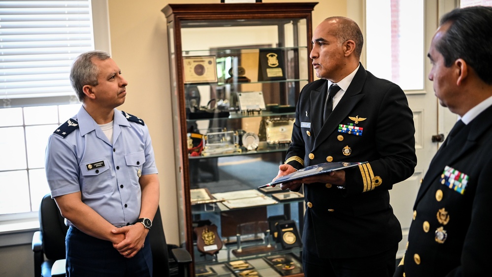 CESNAV Visits IADC