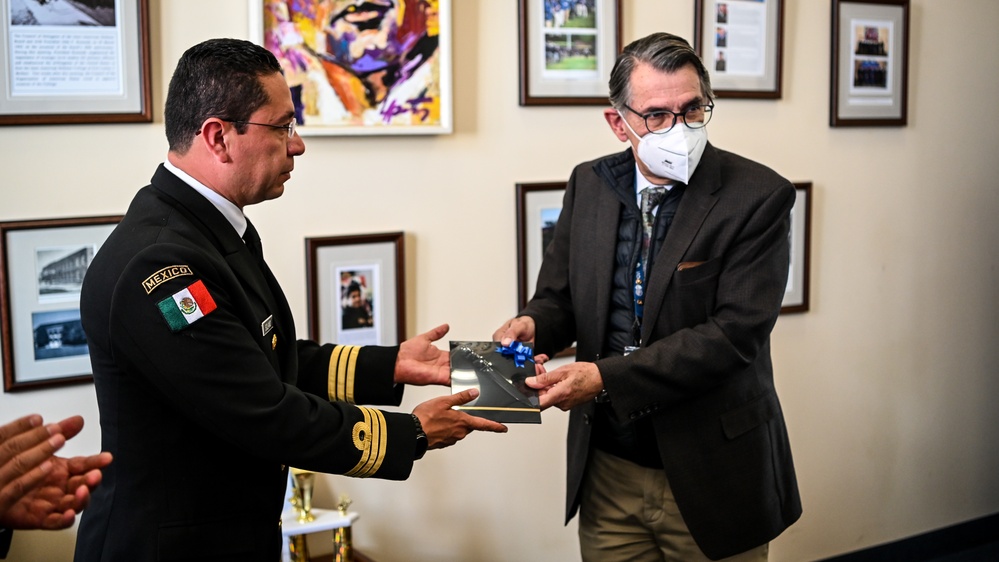 CESNAV Visits IADC