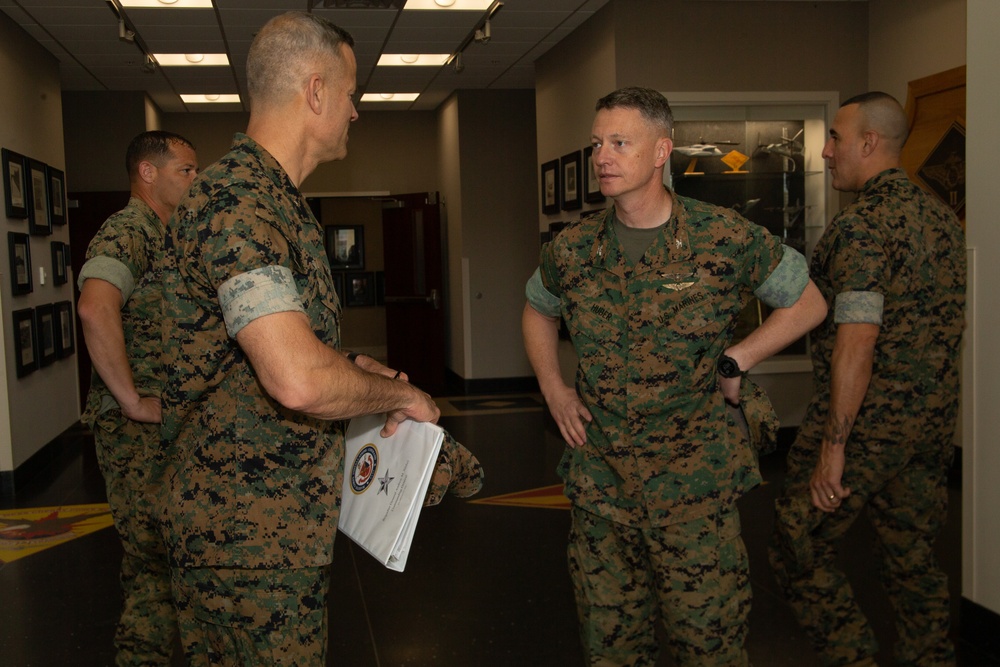 MCIEAST Commanding General visits MCAS Cherry Point