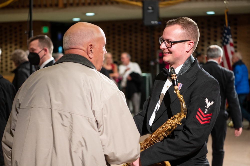 Navy Band visits Valparaiso, Ind.