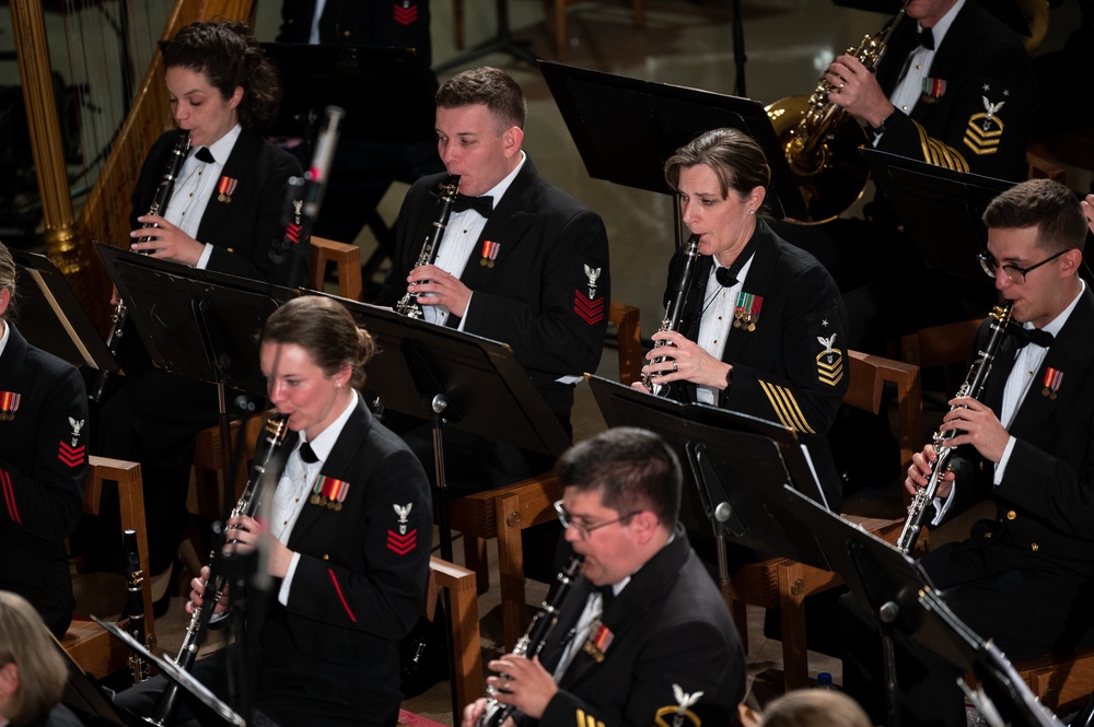 Navy Band visits Valparaiso, Ind.