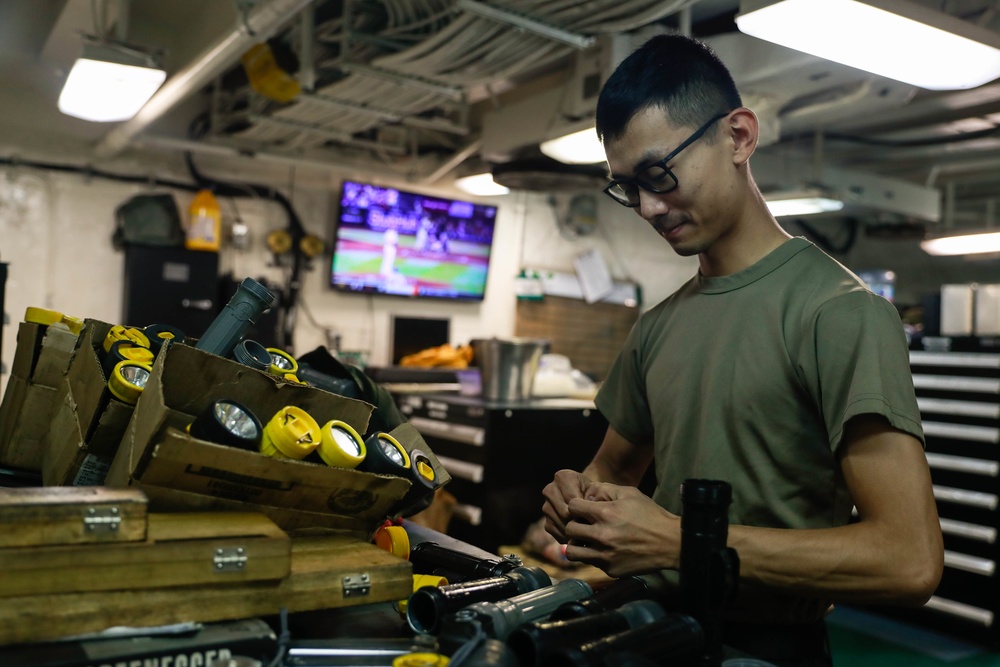 Abraham Lincoln Sailors conduct maintenance