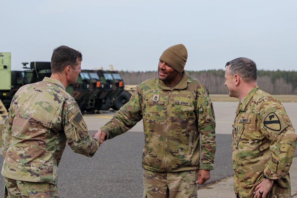 DVIDS - Images - Col. John B. Mountford Visits With 1st Cavalry ...