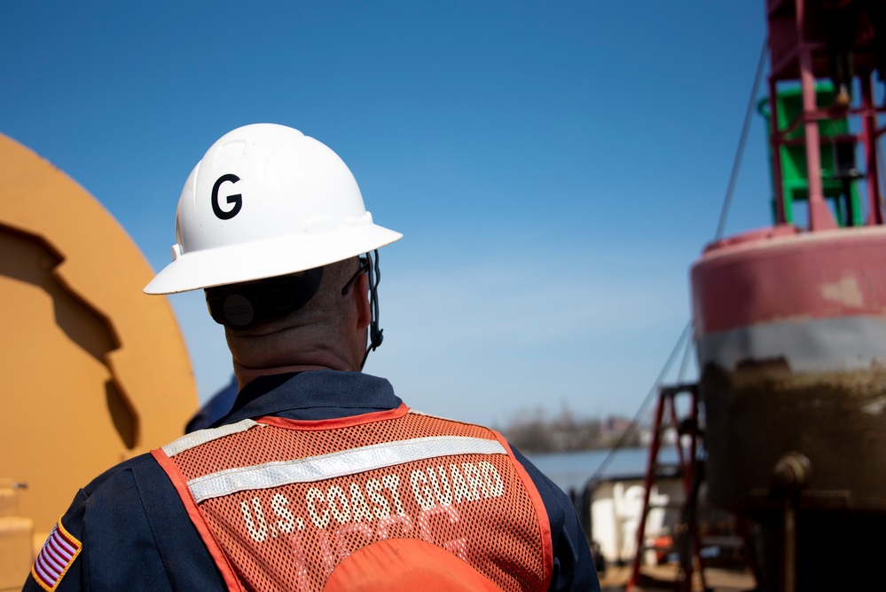 Master Chief Petty Officer of Coast Guard Reserve Visits USCGC William Tate