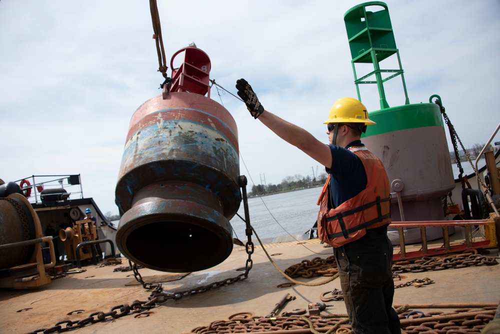 USCGC William Tate Works on Buoys on Delaware River