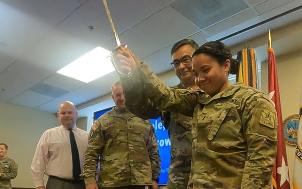 OCAR cuts U.S. Army Reserve's 114 Birthday Cake