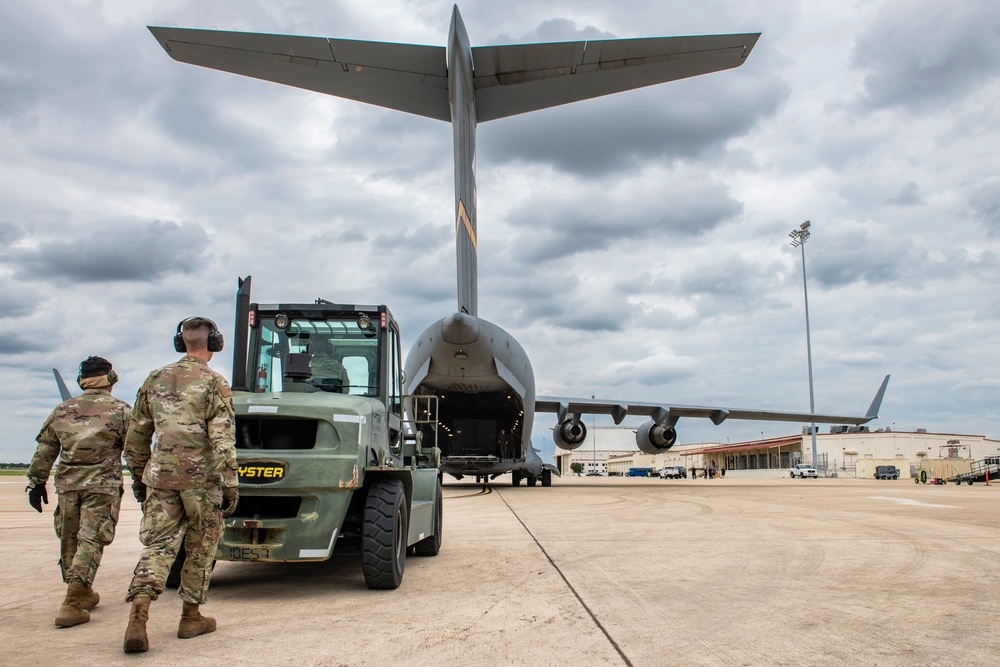 Task Force Red Mammoth lands at Kelly Field