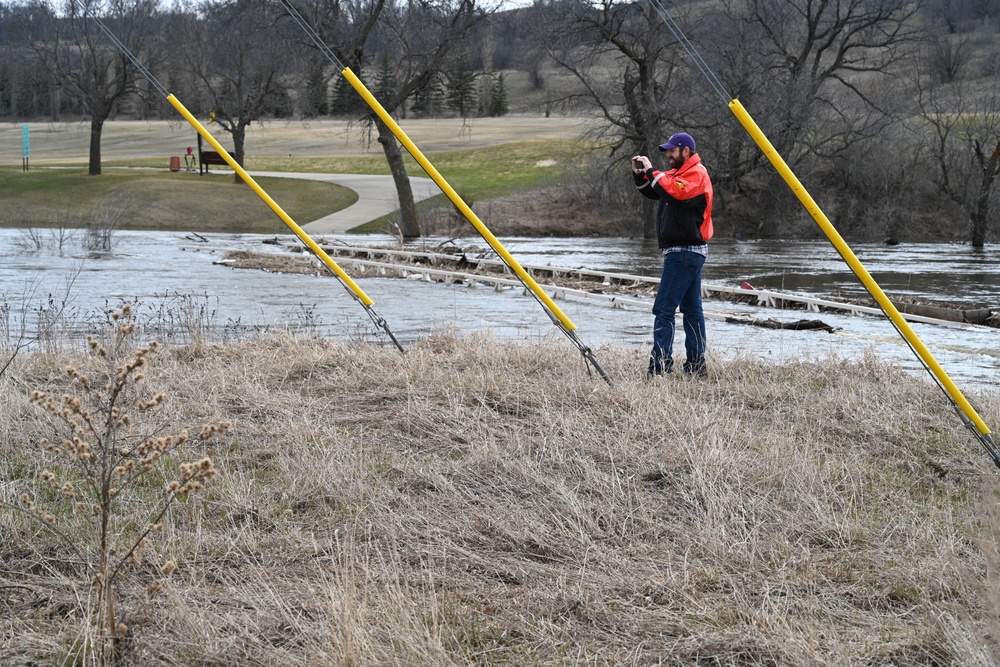 U.S. Army Corps of Engineers, St. Paul District supports North Dakota flood fight