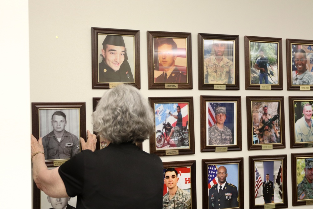 Sill dedicates bridge to Soldier killed in Vietnam