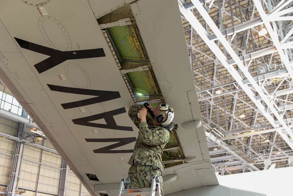 AM1 Walther ensures Quality Work is done on P-8A