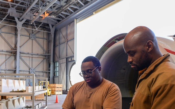 VP-8 Mechs Ensure By the Book Maintenance