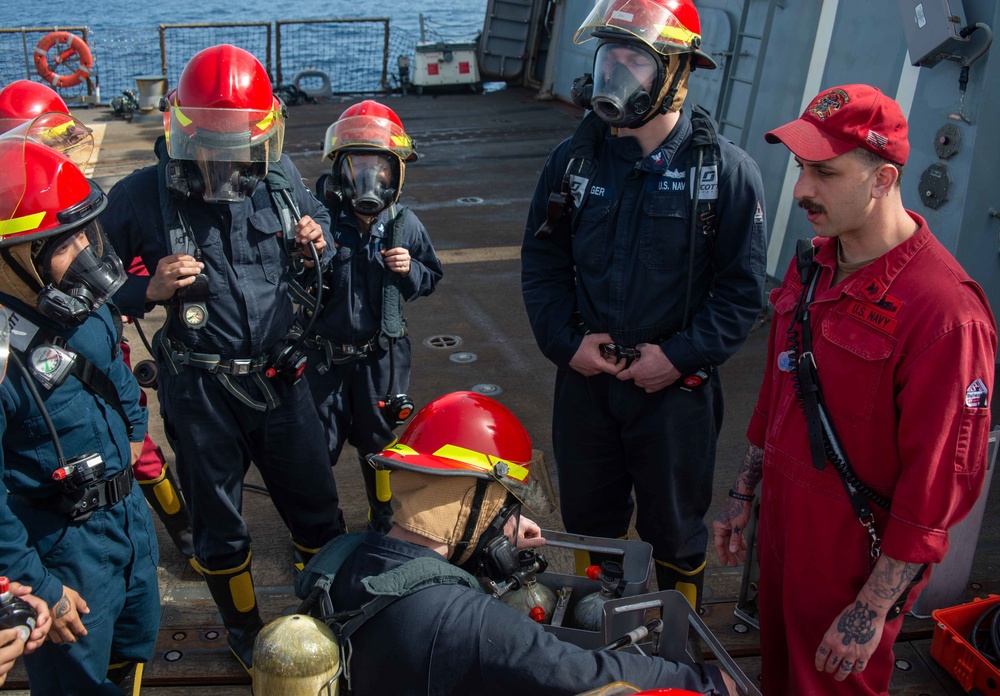 USS Jason Dunham (DDG 109) Conducts An At-Sea Fire Party Drill