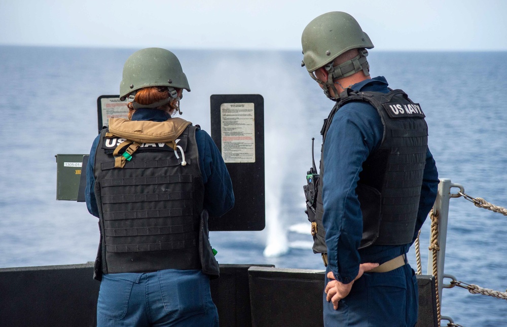 USS Jason Dunham (DDG 109) Conducts a Gun Shoot