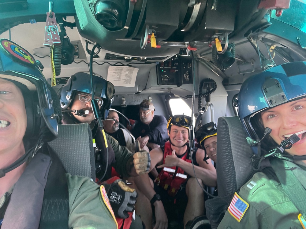Coast Guard rescue 2 in Sapelo Sound