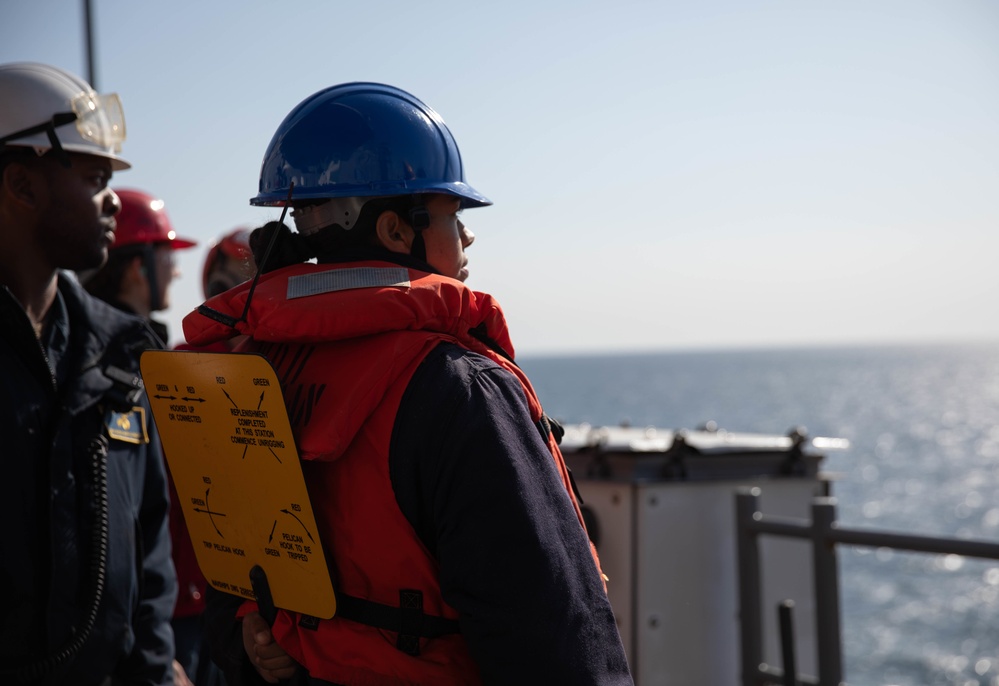 USS Bataan (LHD 5) RAS