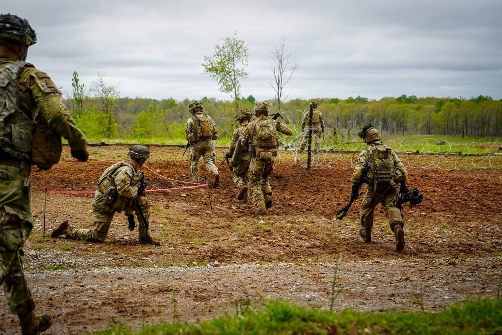 1-506 Infantry &quot;Red Currahee&quot; conducts platoon live fires during Operation Lethal Eagle 2