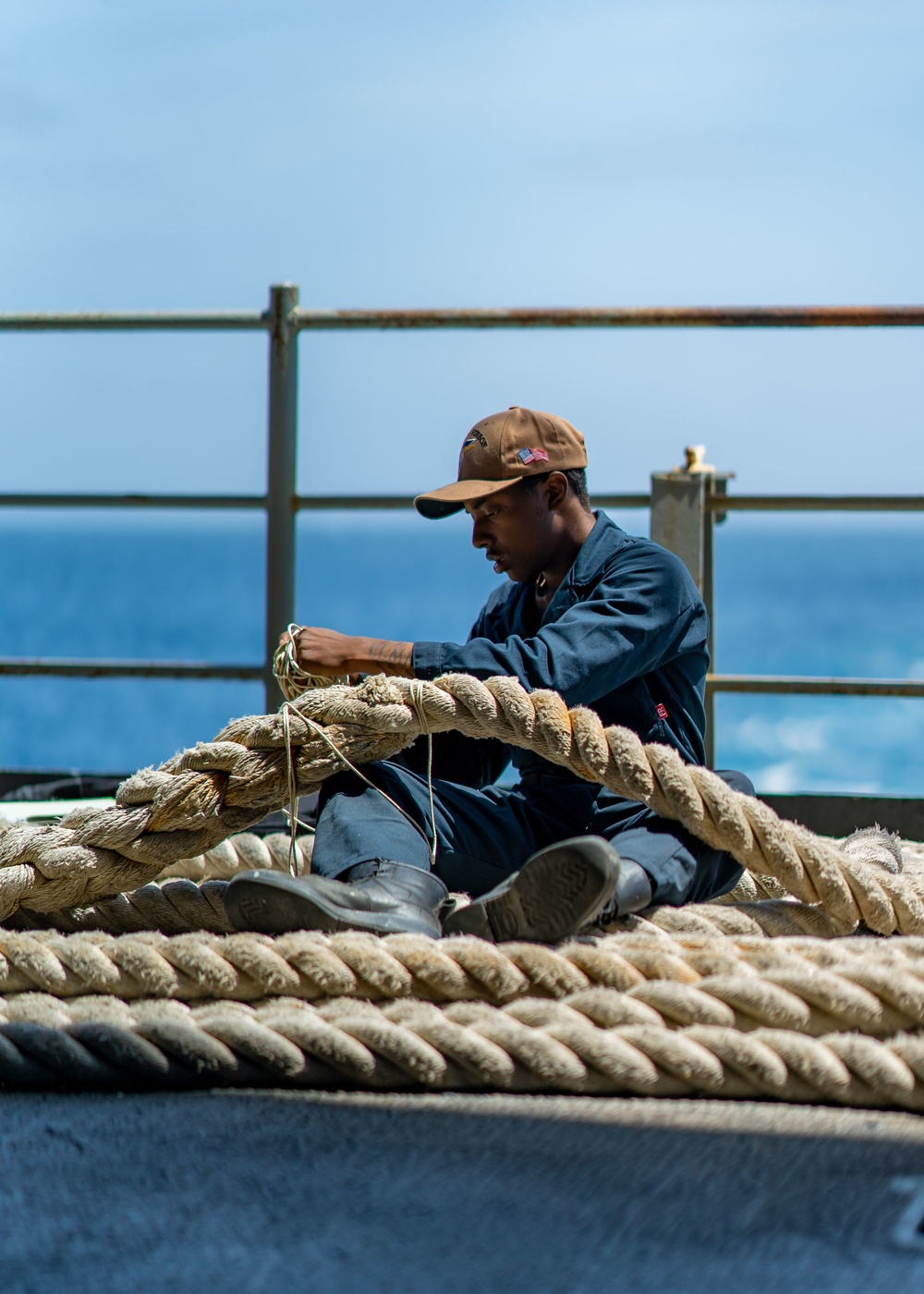 USS Carl Vinson (CVN70) Sailors Restore Frayed Mooring Lines