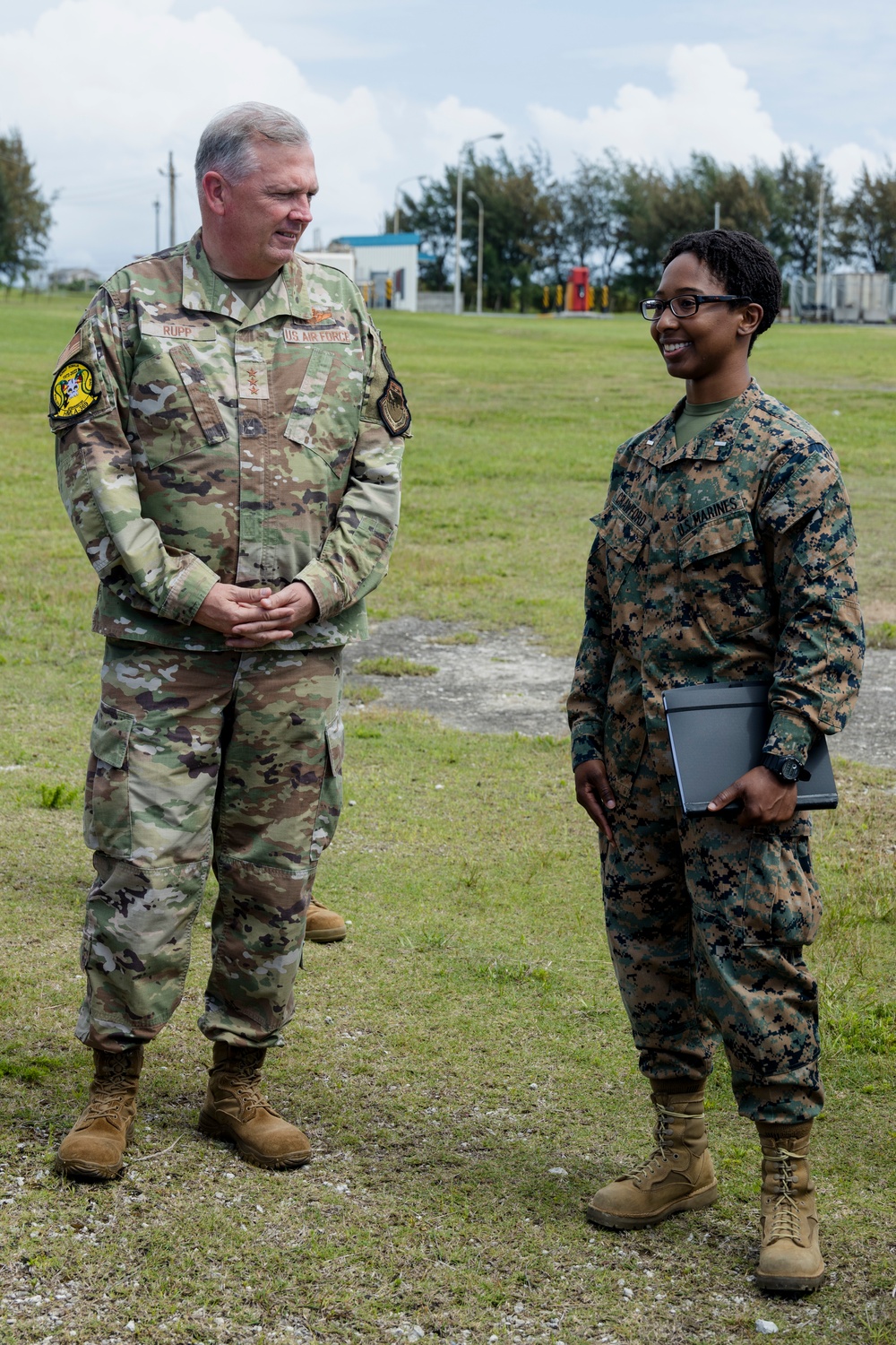 USFJ CG visits Okinawa