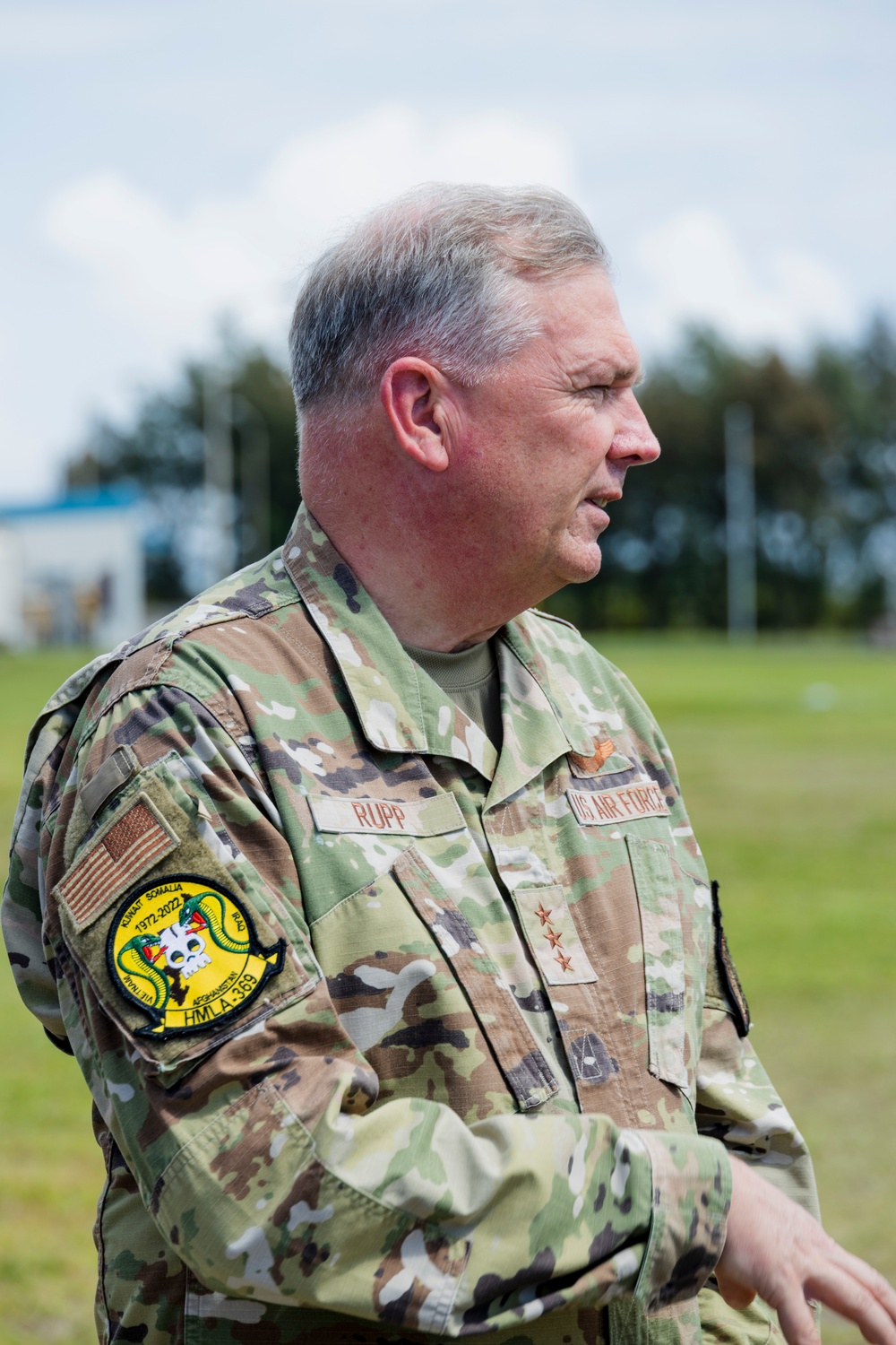 USFJ CG visits Okinawa