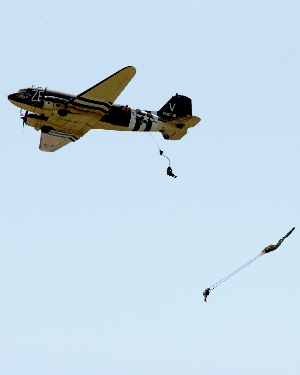 WWII planes drop paratroopers over Wright-Patt