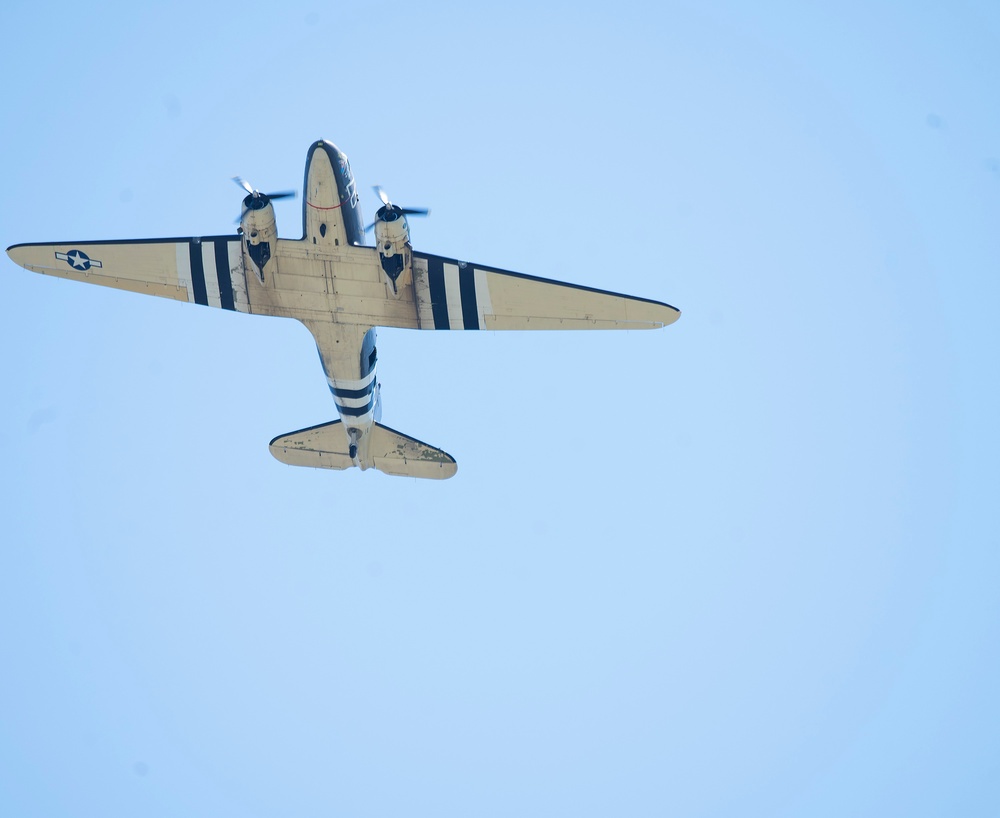 WWII planes drop paratroopers over Wright-Patt