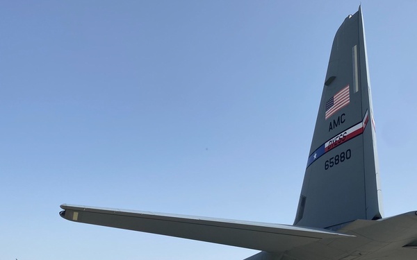 Romanian, U.S. lieutenants personify NATO alliance