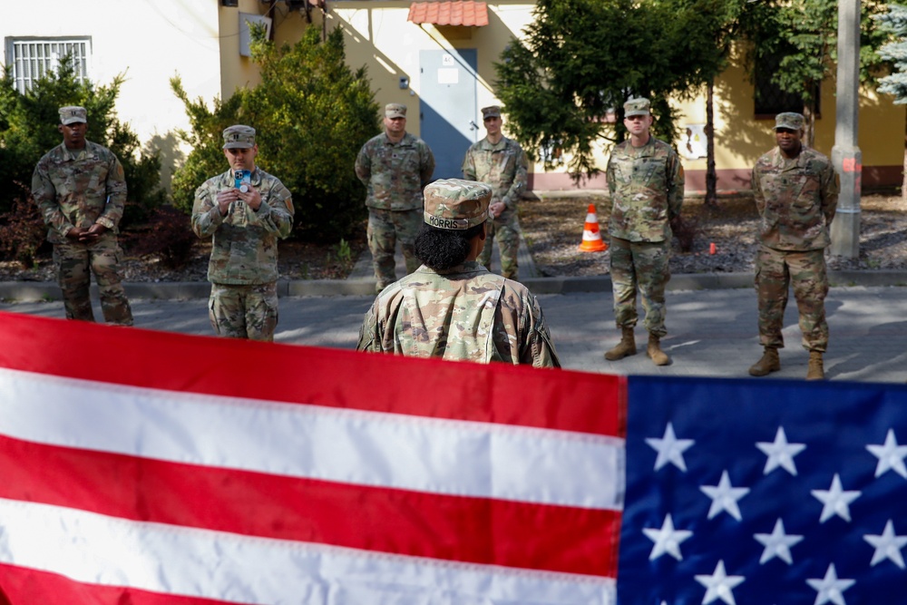 1ID 1st Lt. Promotes to the rank of Capt.