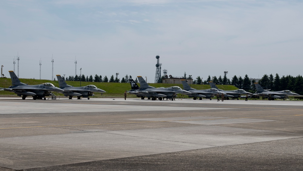 Yokota – Misawa Airmen participate in joint ACE exercise