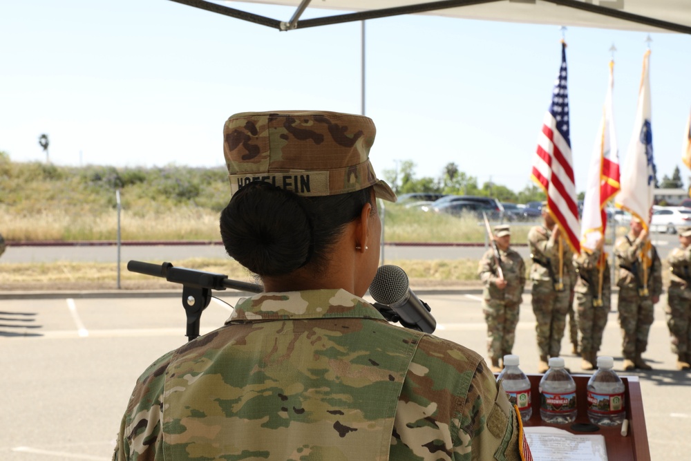 The 115th Regional Support Group welcomes new commander at Change of Command Ceremony