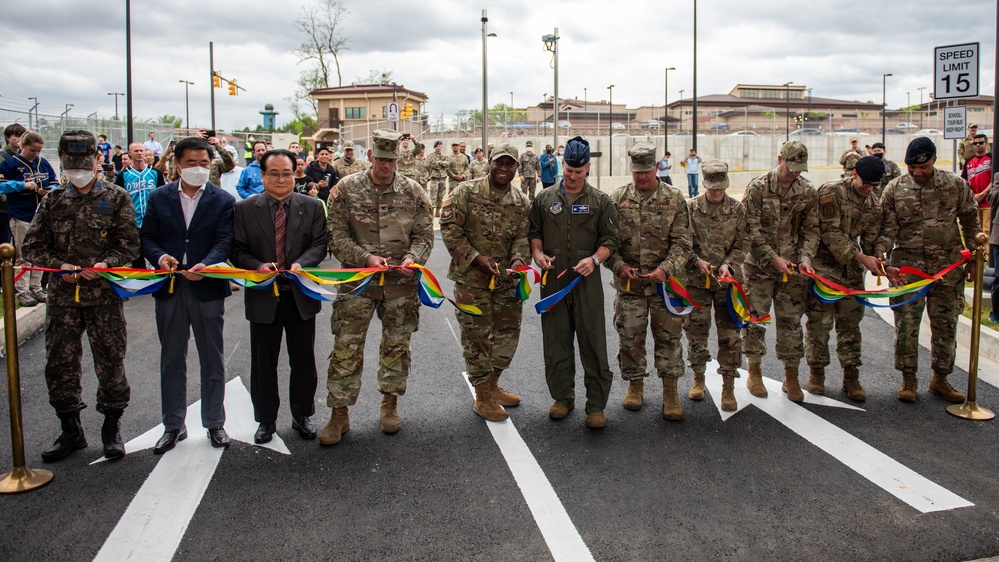 New main gate opening ceremony