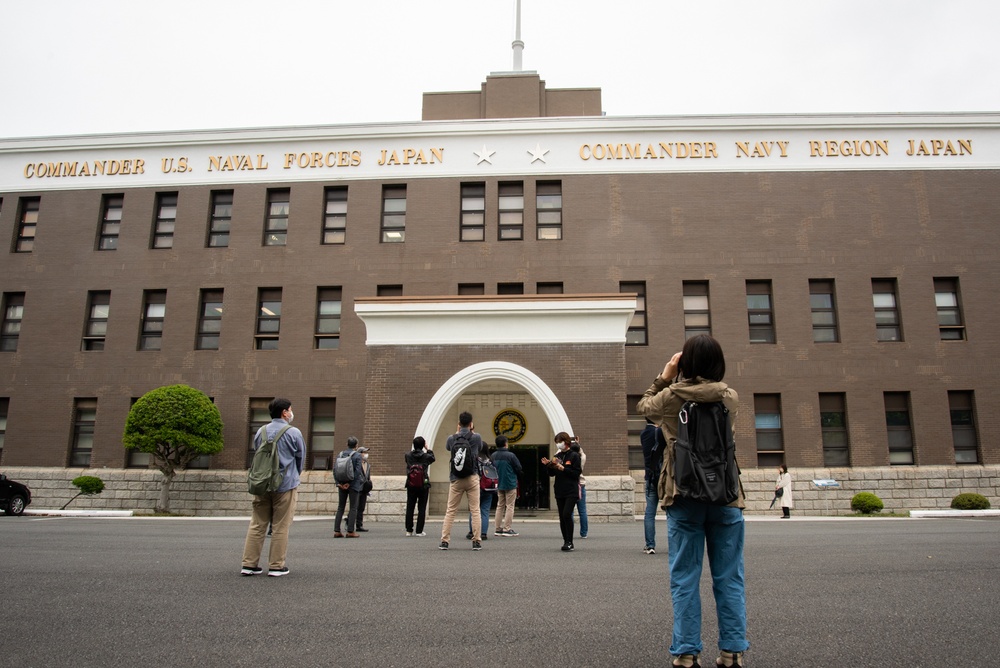 CFAY hosts tour for Twitter followers