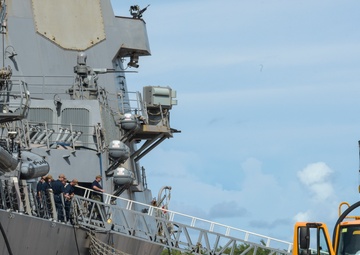 DDG 101 DFM Replenishment at NSF Diego Garcia