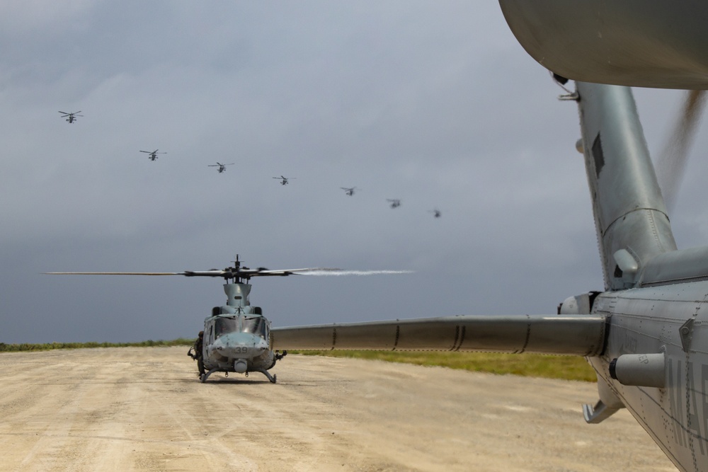 HMLA-369 Flying The Barn