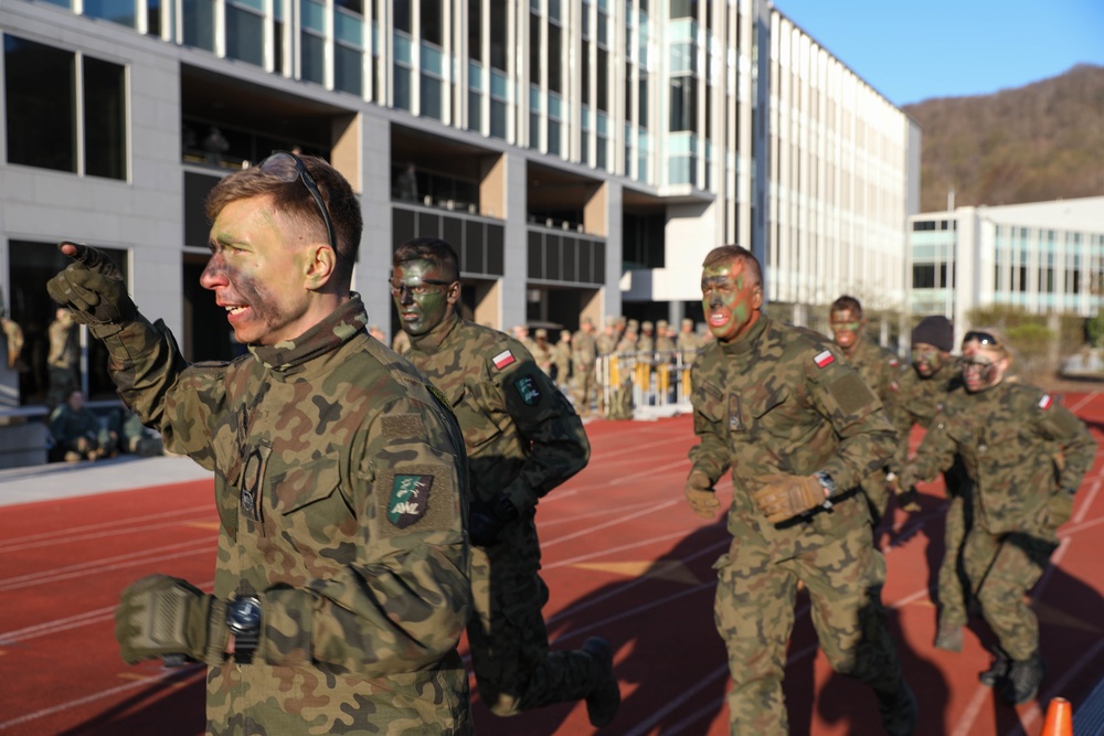 Polish Academy Competes In Sandhurst