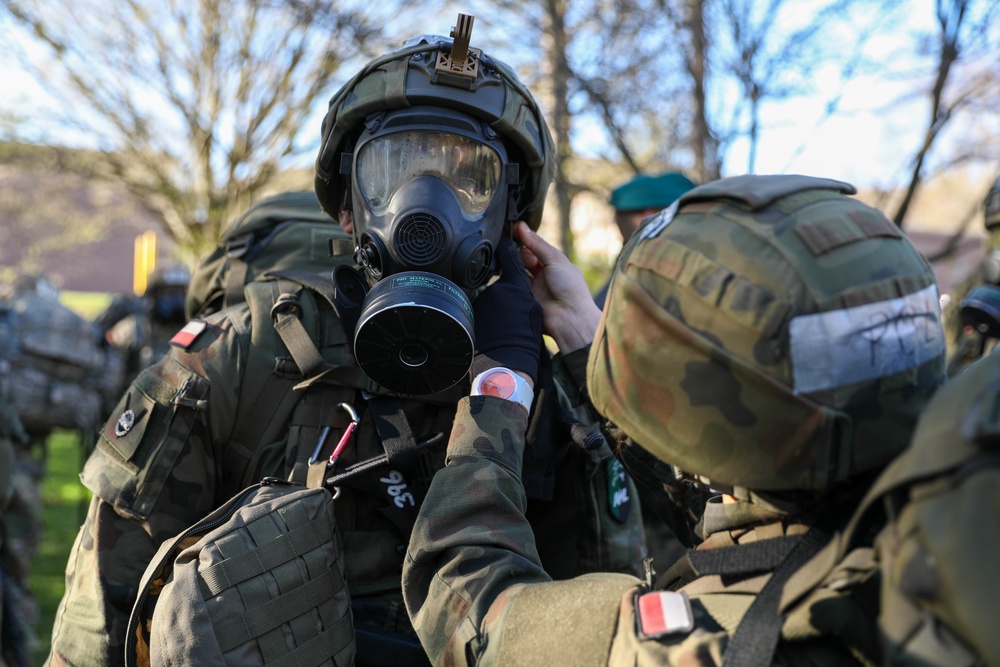 Polish Academy Competes In Sandhurst