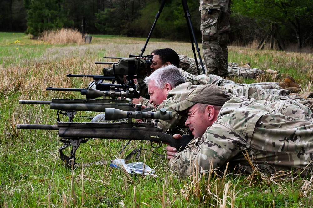 Little Rock Defenders take aim during Advanced Designated Marksman course