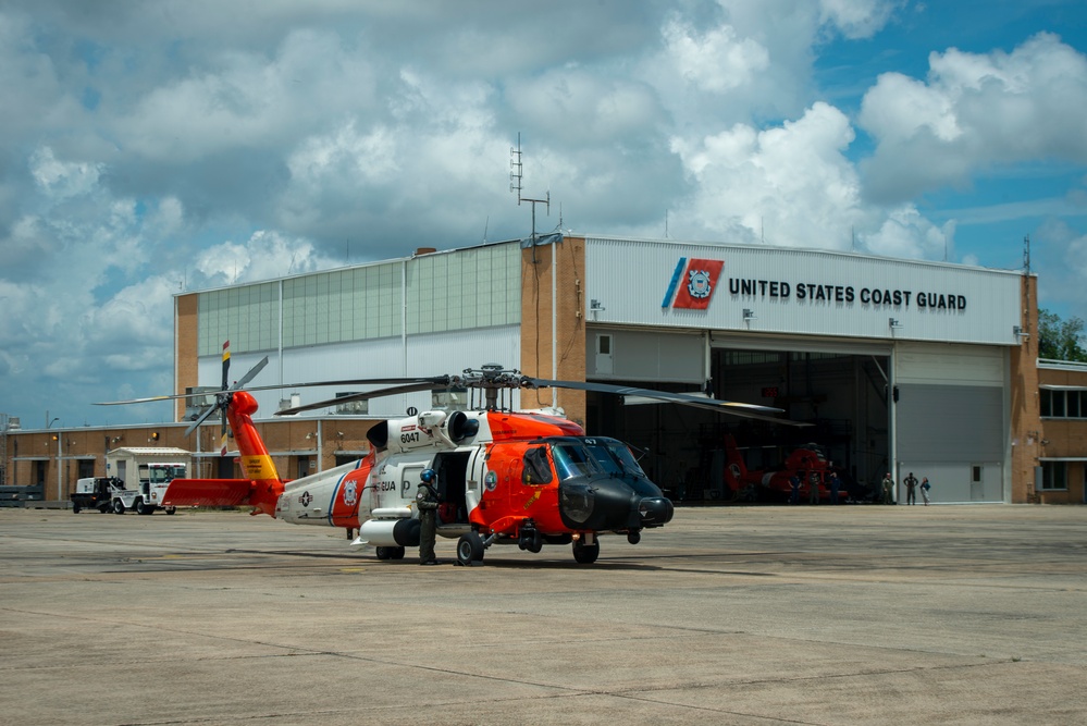 Coast Guard Air Station New Orleans receives first MH-60 Jayhawk Helicopter