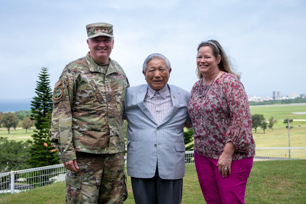 USFJ Command Team, U.S. Ambassador visit Okinawa