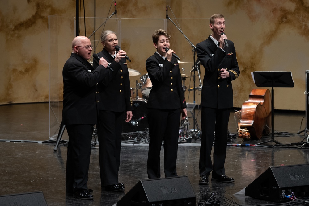 Navy Band visits La Crosse, Wisc.