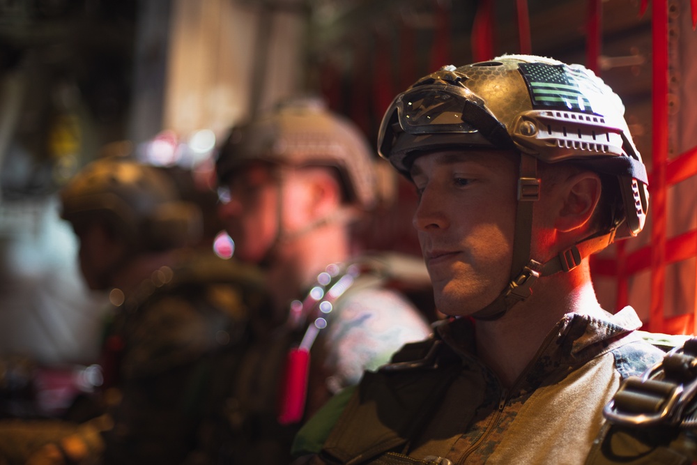 3d Reconnaissance Battalion Conducts Deliberate Water Parachute Operations