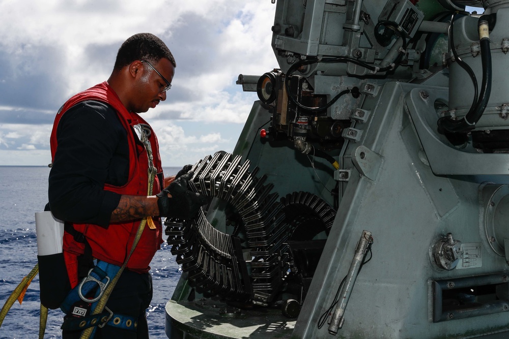 Abraham Lincoln Sailors conduct maintenance