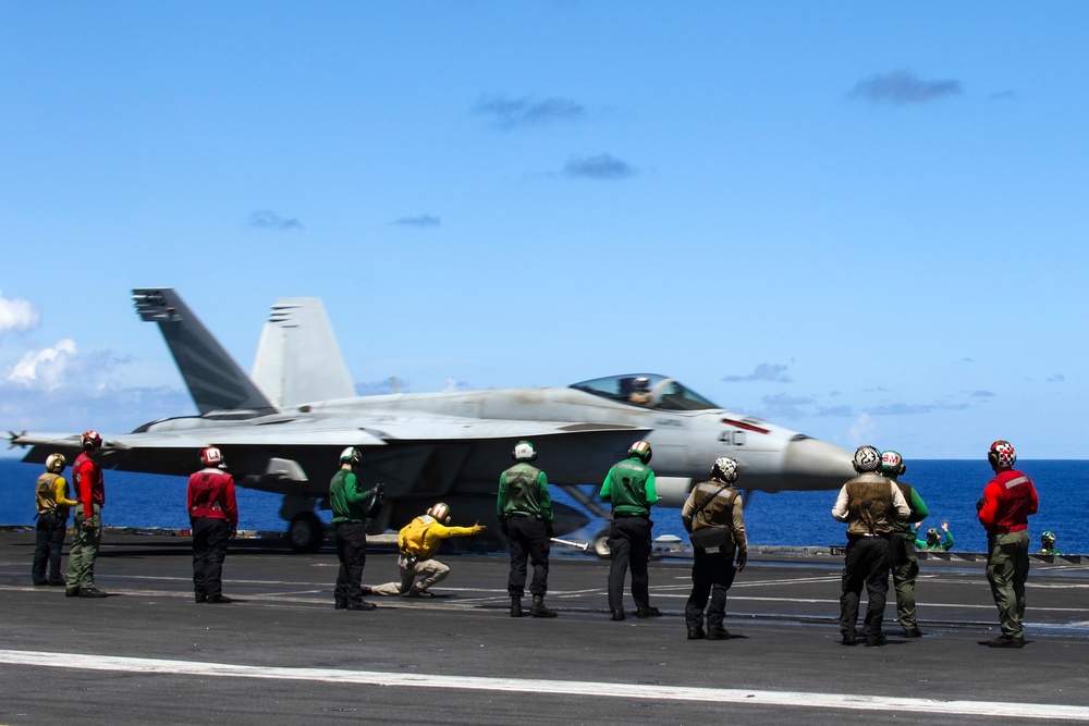 Abraham Lincoln Sailors conduct maintenance