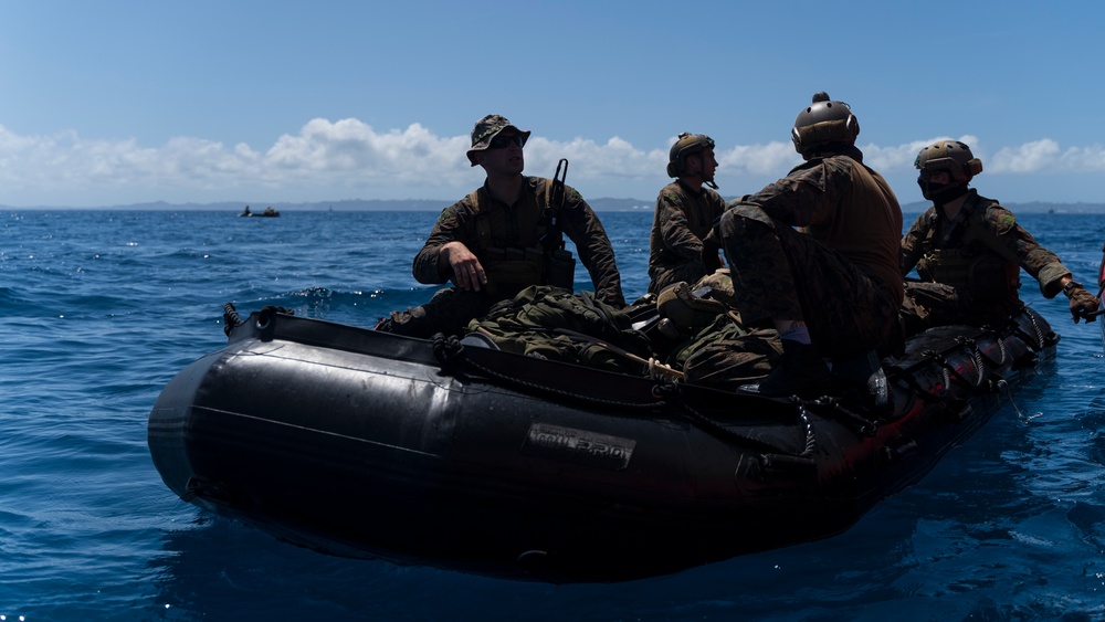 DVIDS - Images - 3d Reconnaissance Battalion Conducts Deliberate Water ...